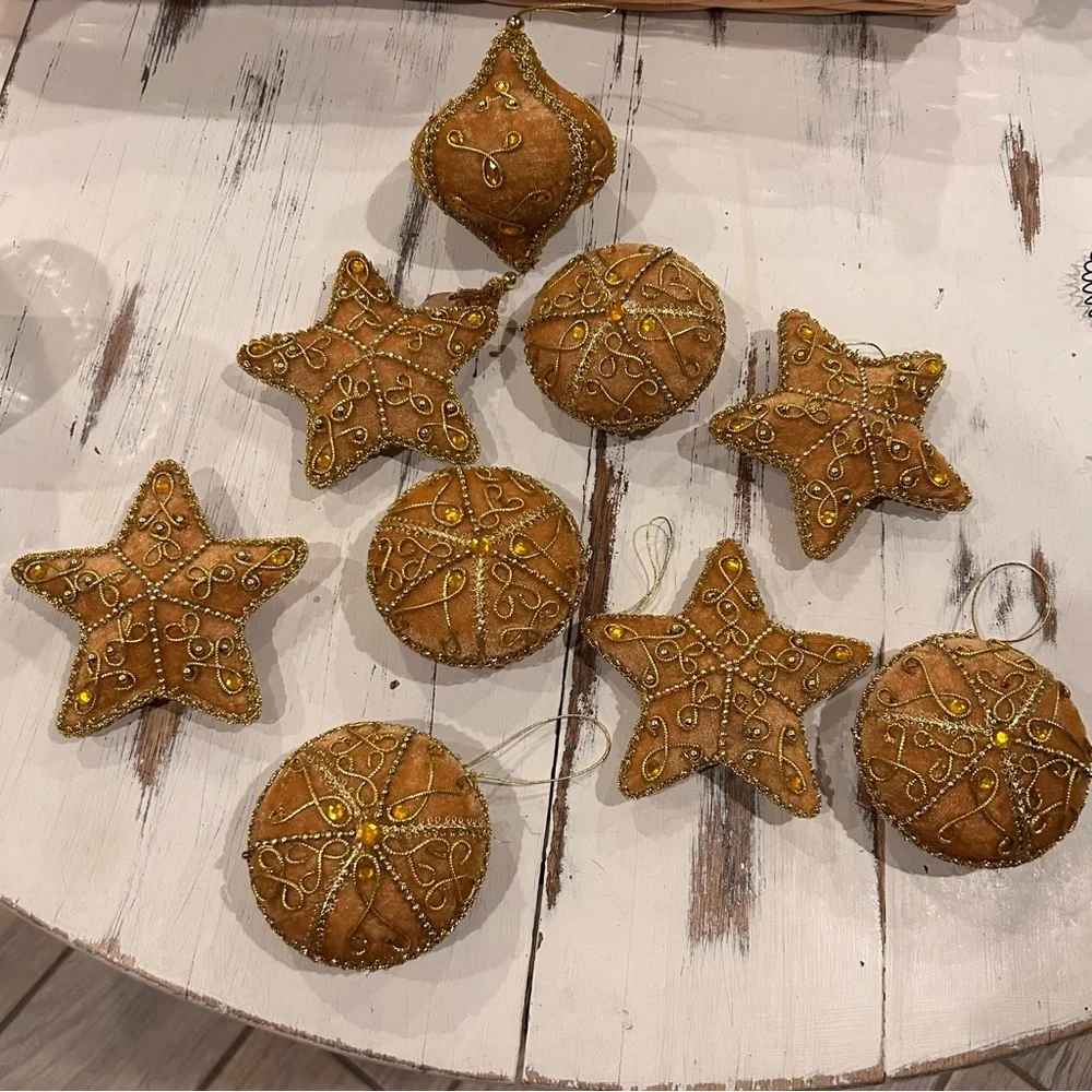 Vintage Set‎ of 10 of Gold Holiday Ornaments